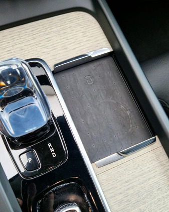 Volvo XC 60 cena 224900 przebieg: 89100, rok produkcji 2021 z Mrocza małe 326